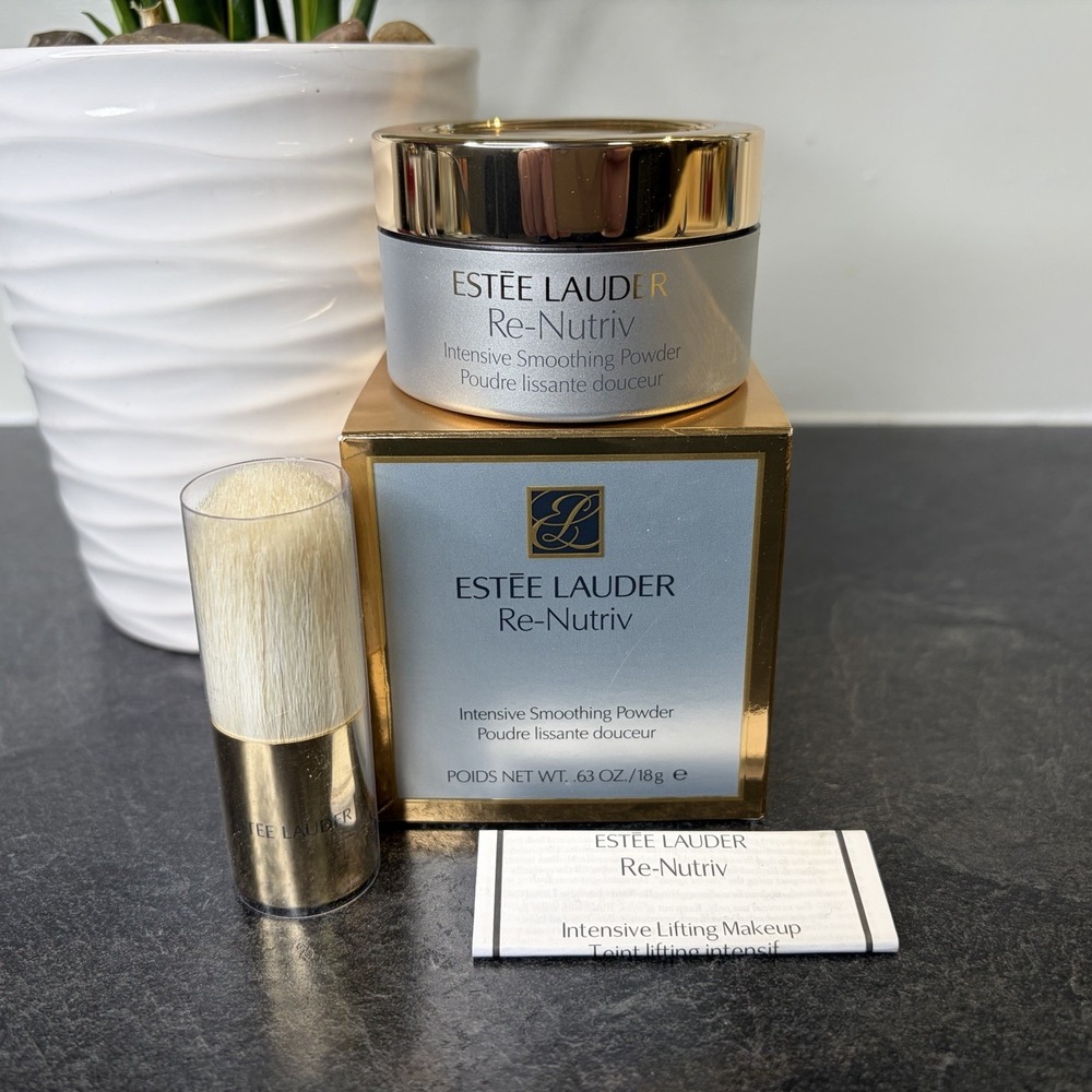 Estee Lauder Re-Nutriv Intense Smoothing Powder 02 LIGHT-MEDIUM .63oz  SEALED